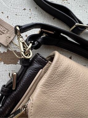 Danier Two-Tone Leather Crossbody 🤍🖤